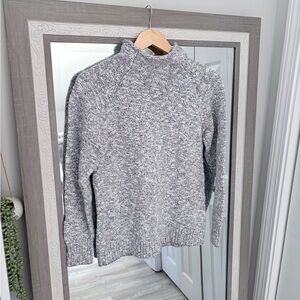 🦋$25 L.L. Bean Navy and White Marled Cotton Ragg Funnelneck Sweater